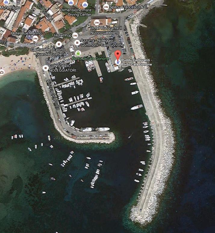 Cala Gonone port - fuel dock
